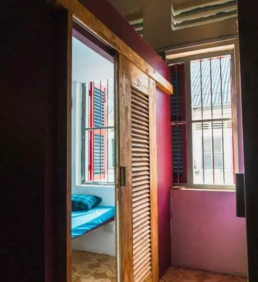 Pomme Hostel Restaurant & Bar   Private Sleeping Cabins