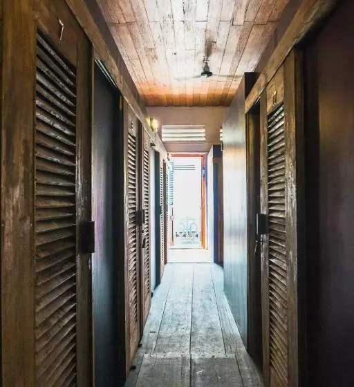 Pomme Hostel Restaurant & Bar   Private Sleeping Cabins