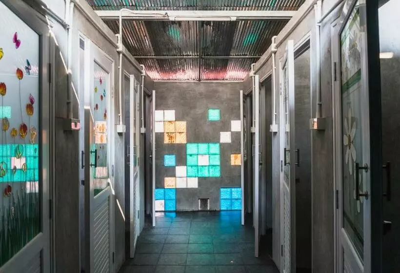 Pomme Hostel Restaurant & Bar   Private Sleeping Cabins