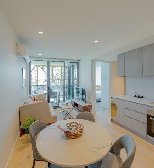 Realm Apartments By Cllix