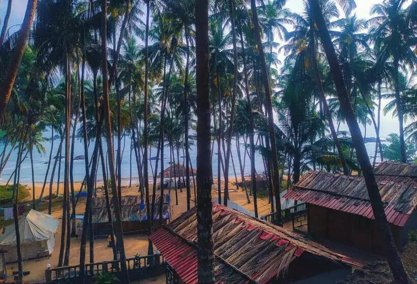 リゾートホテル Cola Beach Sunset Bay