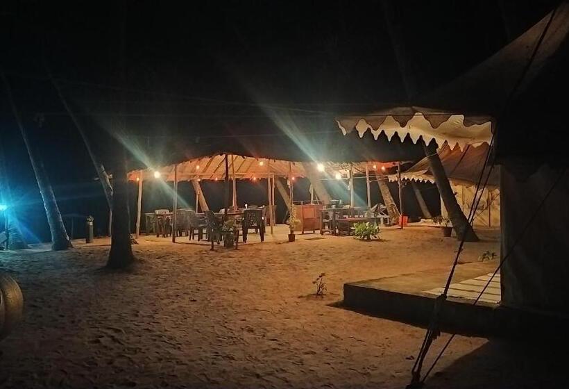 リゾートホテル Cola Beach Sunset Bay