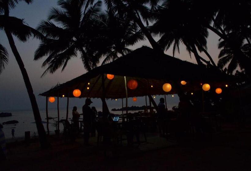 リゾートホテル Cola Beach Sunset Bay