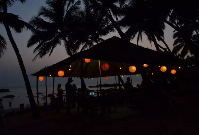 リゾートホテル Cola Beach Sunset Bay