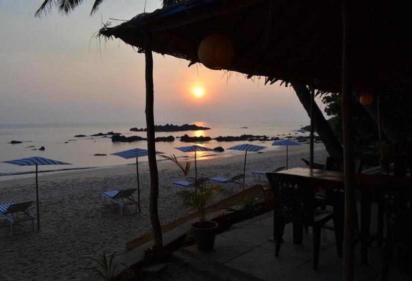 リゾートホテル Cola Beach Sunset Bay