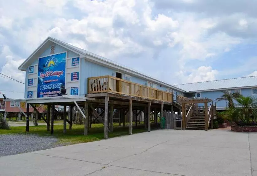 Retkeilymaja Blue Dolphin Inn And Cottages