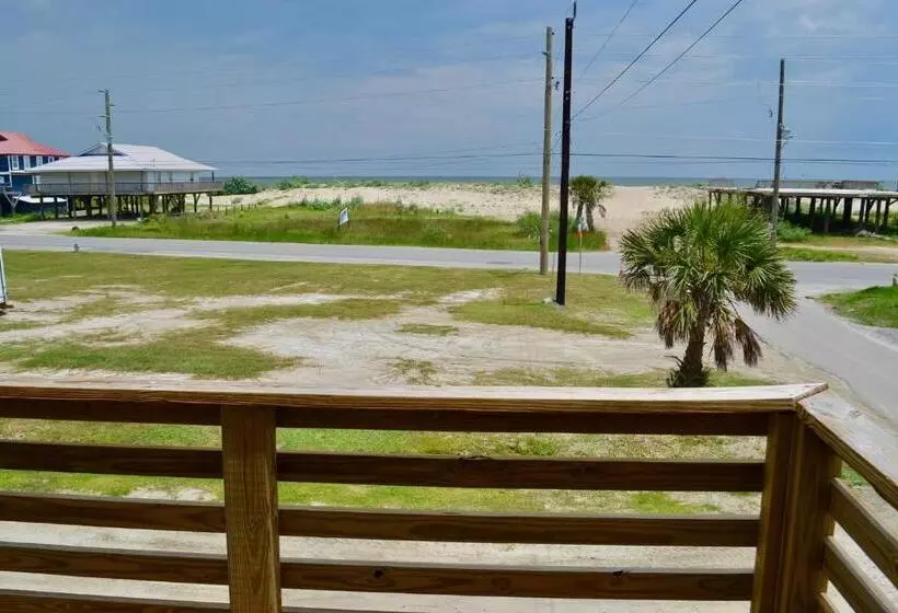 Retkeilymaja Blue Dolphin Inn And Cottages