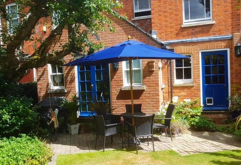 Alma House Bed And Breakfast