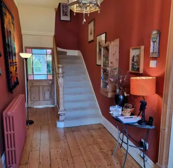 Alma House Bed And Breakfast