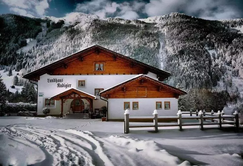 Aamiaismajoitus (B&B) Landhaus Rudigier
