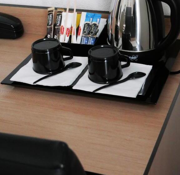 فندق Brit Hôtel Confort   La Tour Blanche