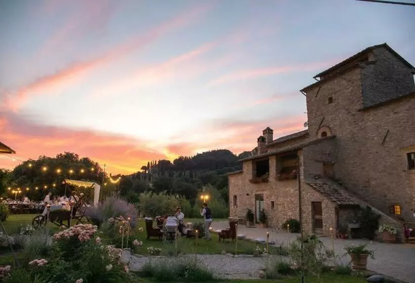 ホテル Casale Regnano