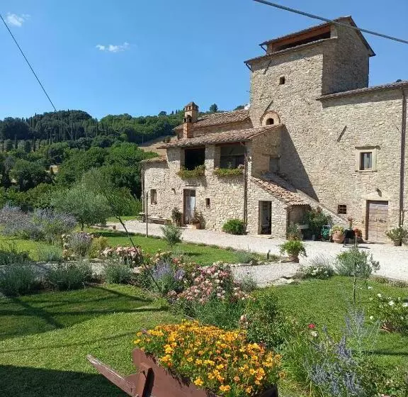 ホテル Casale Regnano