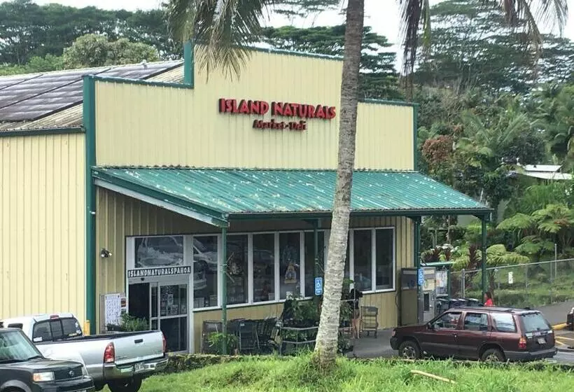 Pahoa Village Hostel