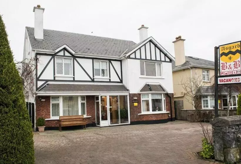 پانسیون Asgard Guest House