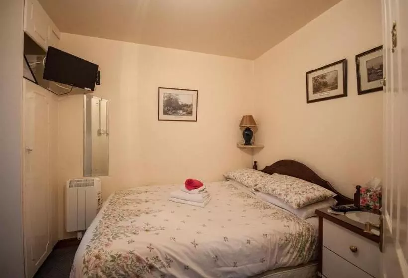 پانسیون Asgard Guest House