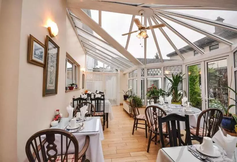 پانسیون Asgard Guest House