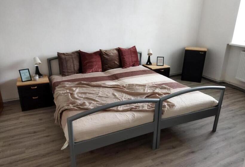 Szálló Penzion Ostrov U Stribra 13