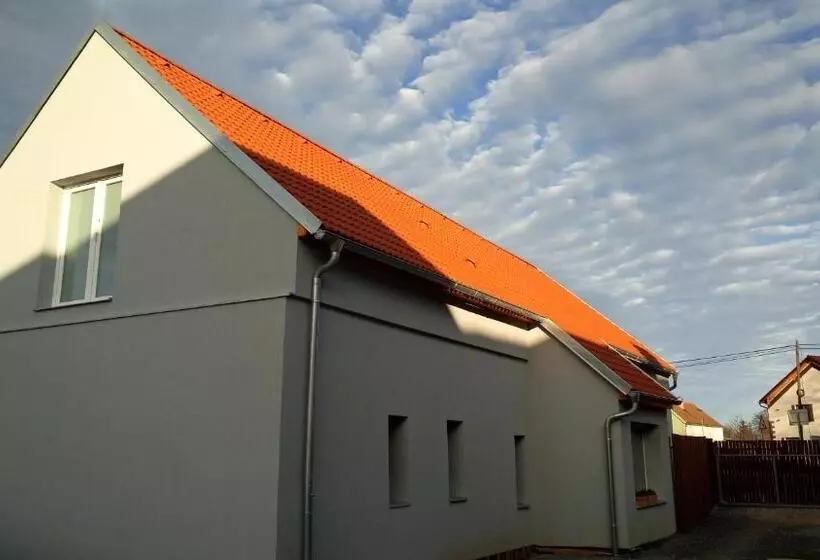 Retkeilymaja Penzion Ostrov U Stribra 13