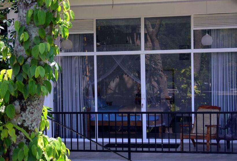 مبيت وإفطار Pale S Place