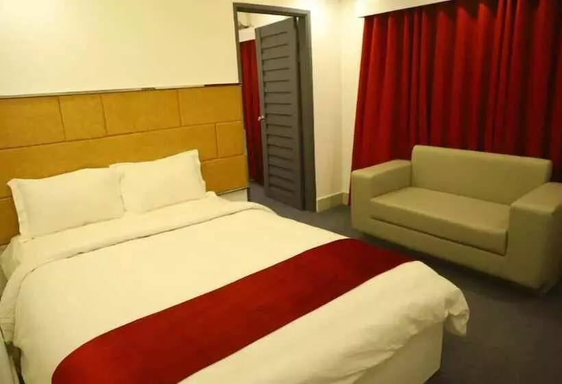 Grand Mafi Hotel & Spa