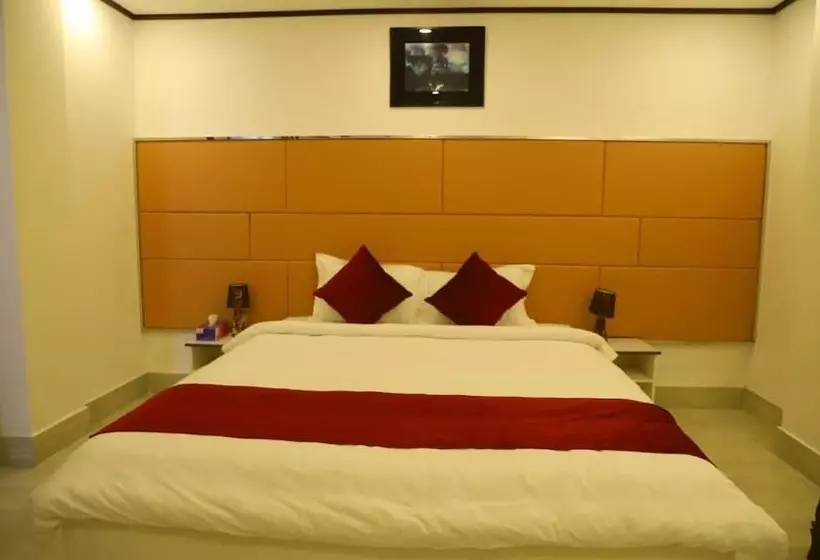 Grand Mafi Hotel & Spa