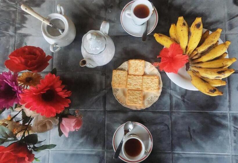 ホテル Laksiri Villa