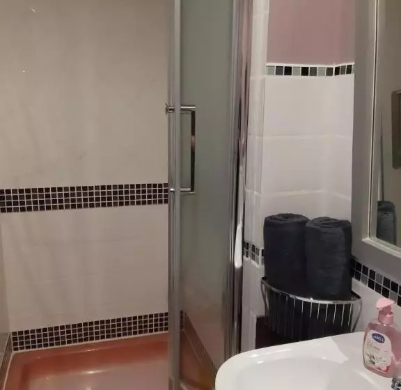 Aamiaismajoitus (B&B) Chambre D Hôtes Avec Petit Déjeuner