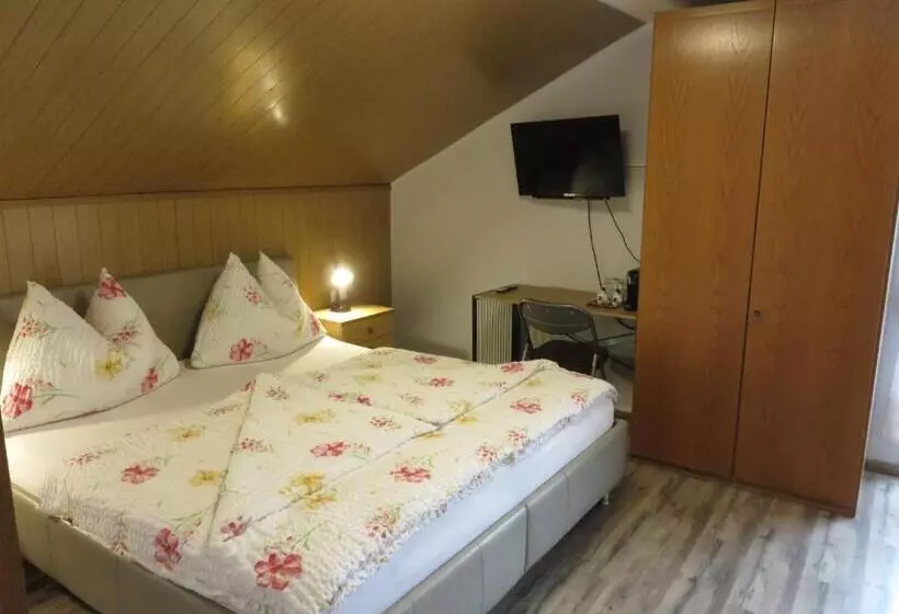 Aamiaismajoitus (B&B) Haus Elena