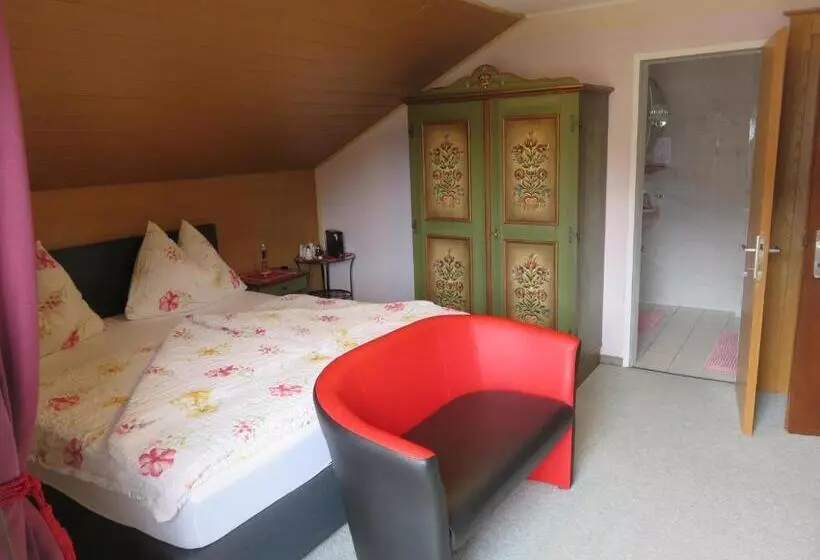 Aamiaismajoitus (B&B) Haus Elena