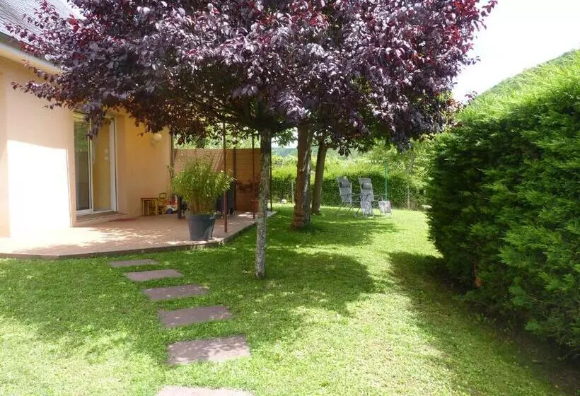 Aamiaismajoitus (B&B) Les Petits Jardins