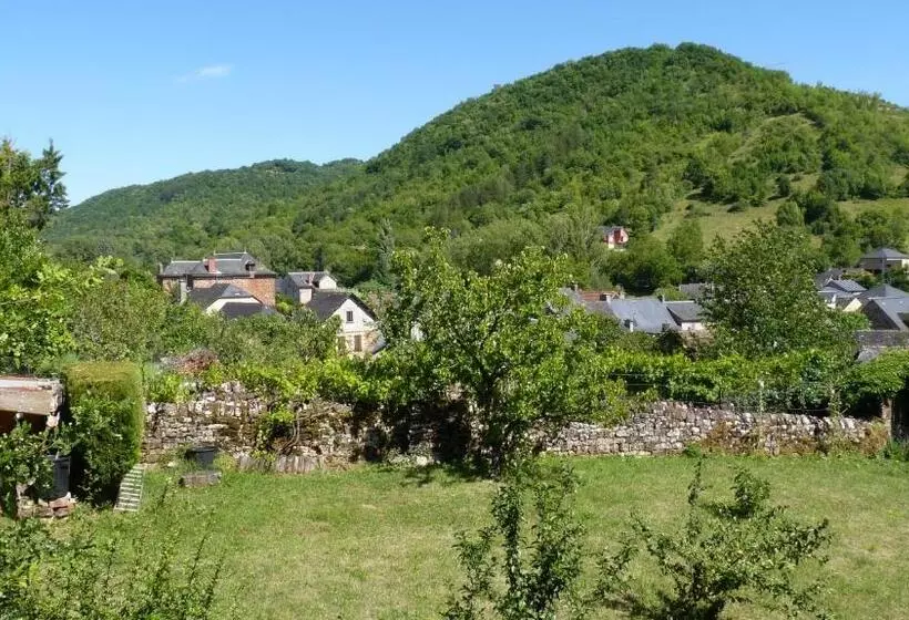 Aamiaismajoitus (B&B) Les Petits Jardins