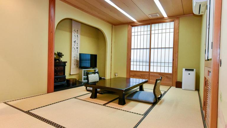 Hamazen Ryokan