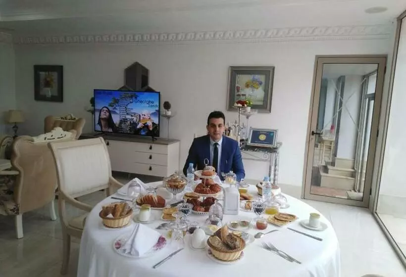 ホテル Hôtel Jnane Ain Asserdoune