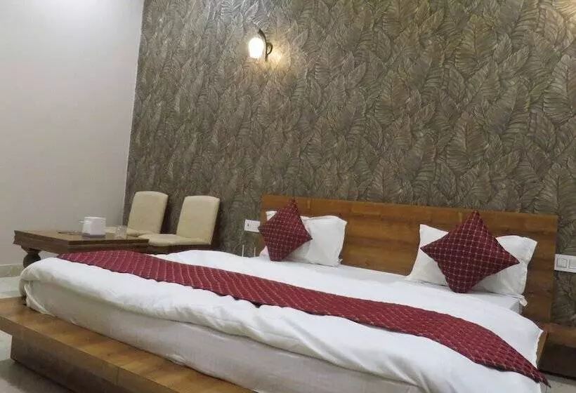 Raja Ji Hotel And Restaurant