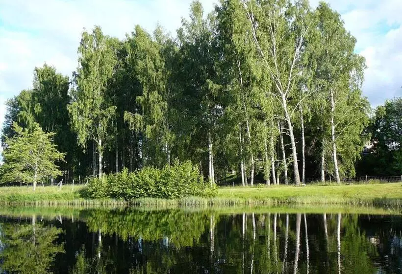 Lönneberga Vandrarhem & Hostel