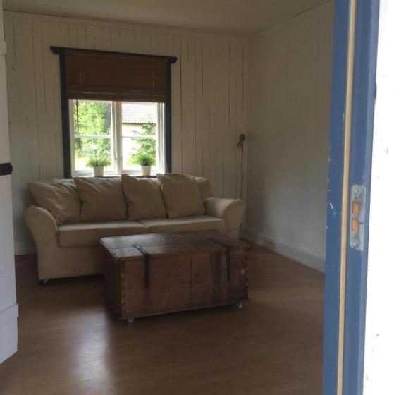 Lönneberga Vandrarhem & Hostel