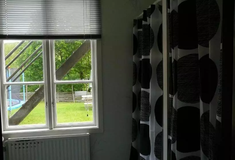 Lönneberga Vandrarhem & Hostel