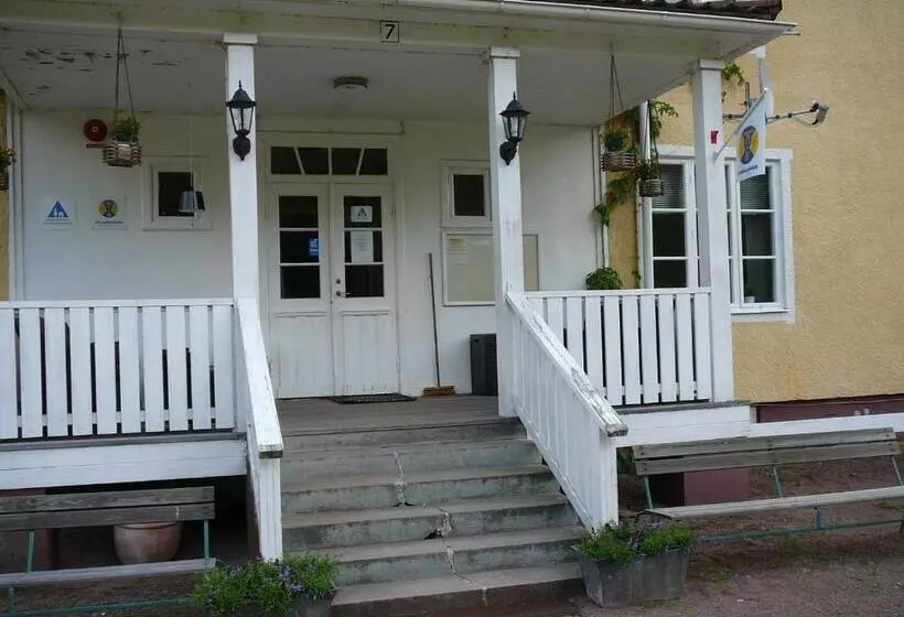 Lönneberga Vandrarhem & Hostel