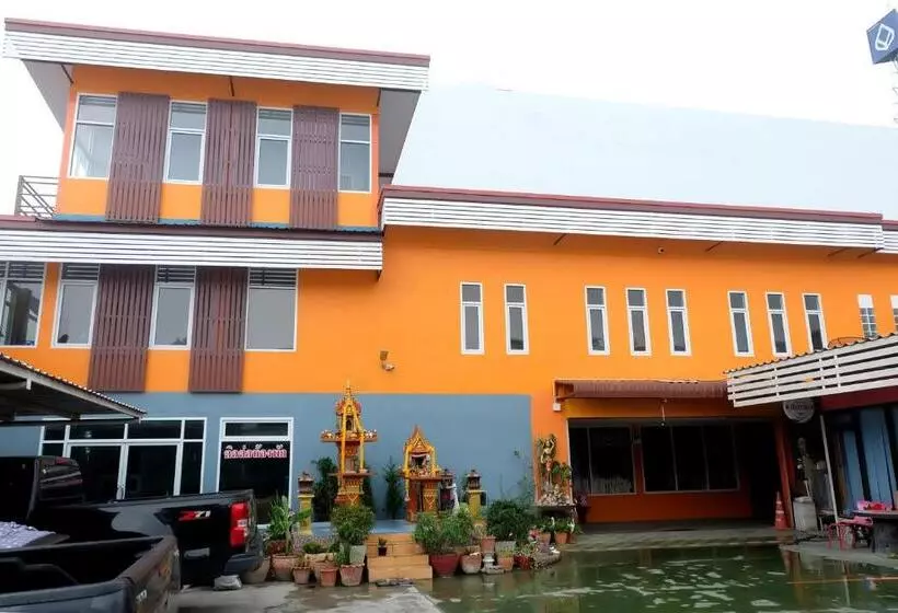 Majatalo Banpong Center Place