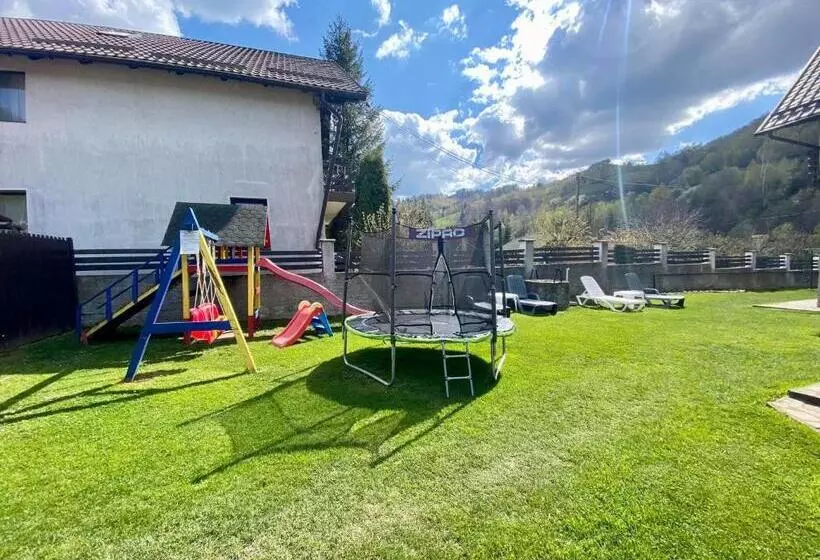 Majatalo Casa Dintre Vai