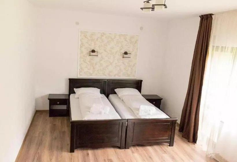 Majatalo Casa Valea Cernei