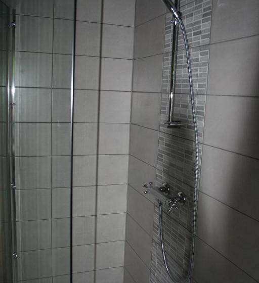 פנסיון La Maison Brodée