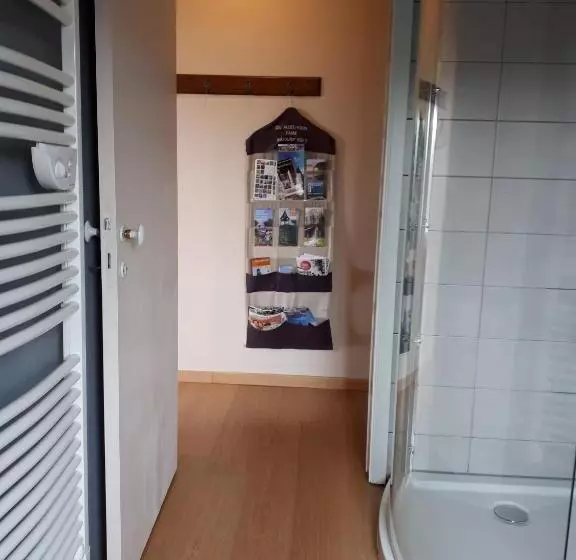 ペンション La Maison Brodée