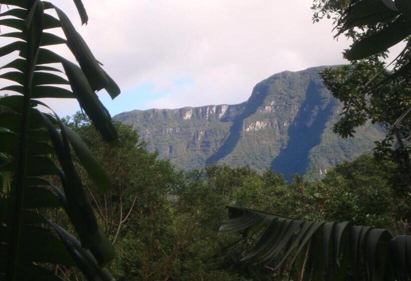 ユースホステル Pousada Vida Artesanal