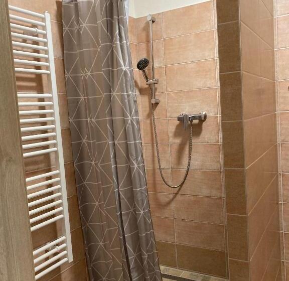 Apartmány S Klimatizací Penzion U Kudláčků Pouzdřany