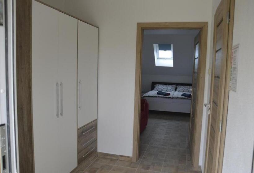 Apartmány S Klimatizací Penzion U Kudláčků Pouzdřany