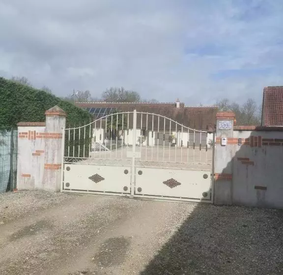 Aamiaismajoitus (B&B) Agréable Chambre D’hôte à La Campagne