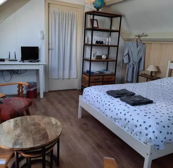 Aamiaismajoitus (B&B) Bed En Breakfast En Bike