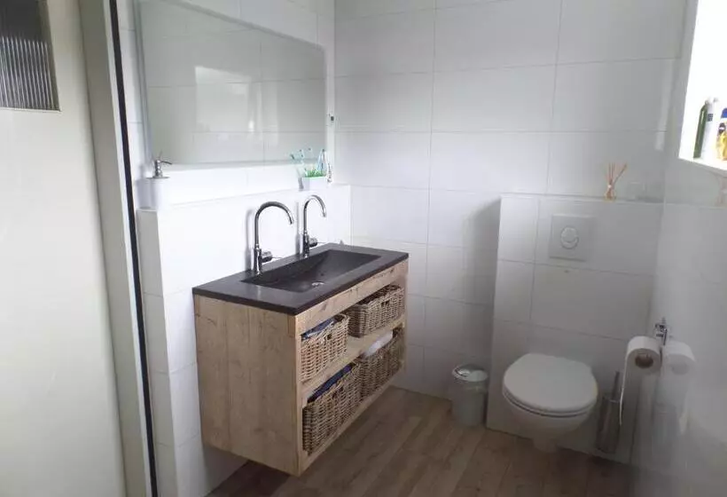 Aamiaismajoitus (B&B) Bed En Breakfast En Bike